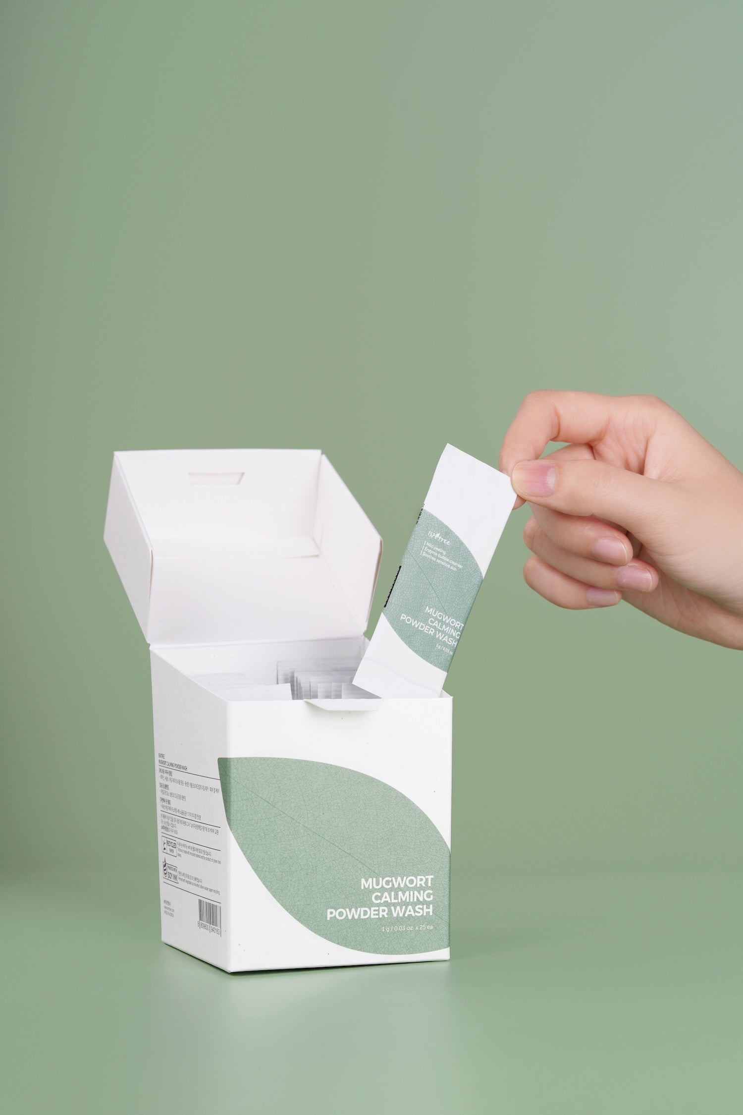 [Isntree] Mugwort Calming Powder Wash 1g*25 unités