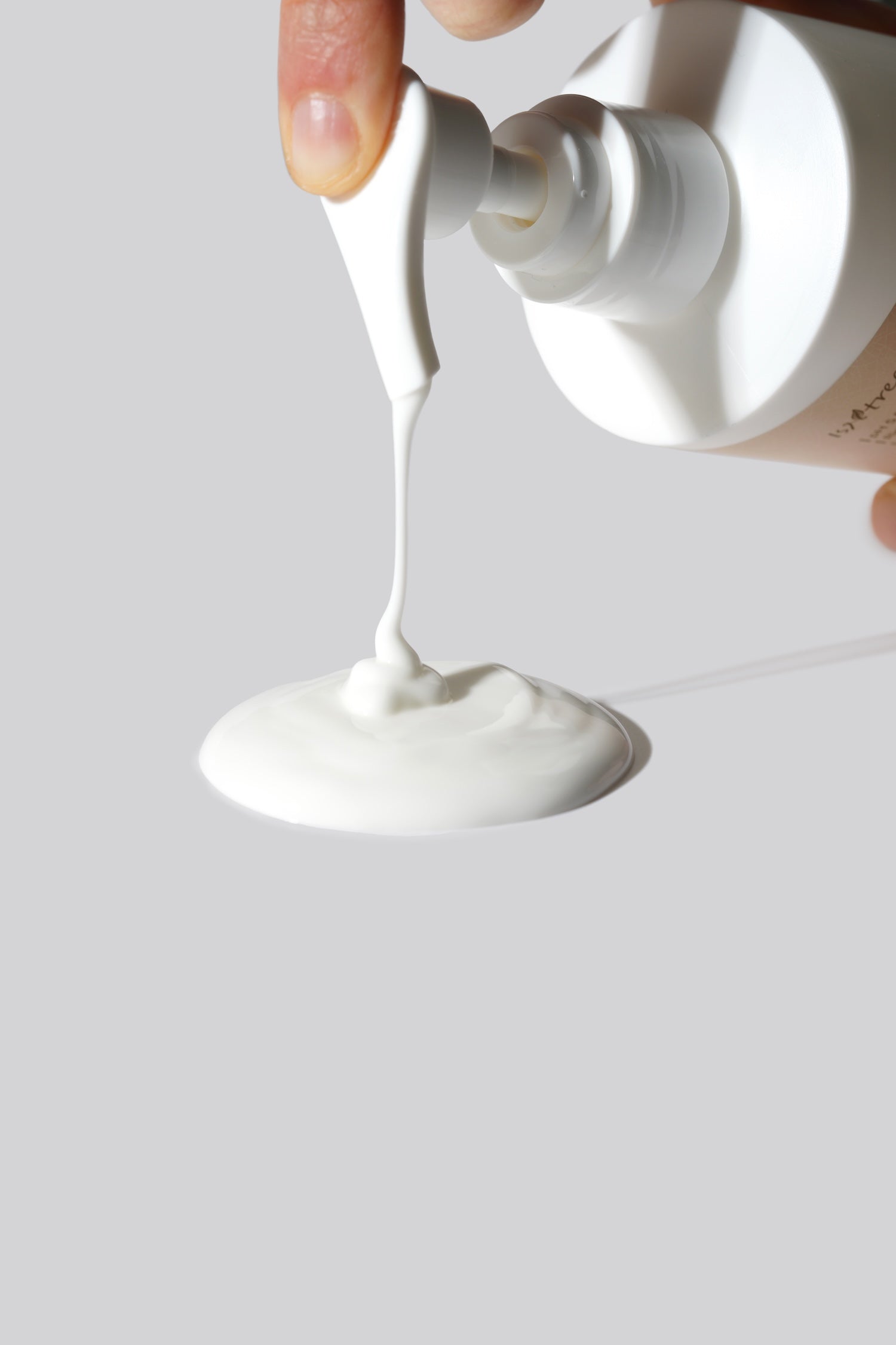 [Isntree] Lait Nettoyant Vegan à la Racine d'Igname 220ml