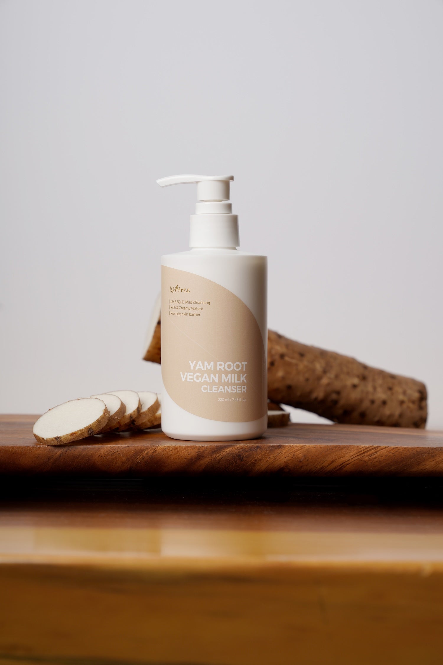 [Isntree] Lait Nettoyant Vegan à la Racine d'Igname 220ml